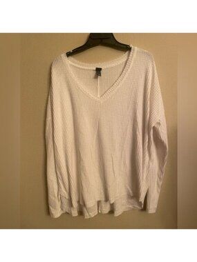 Wild fable thermal hi low tee XL